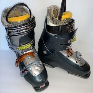 Salomon women’s ski boots 7 1/2 gray yellow red
